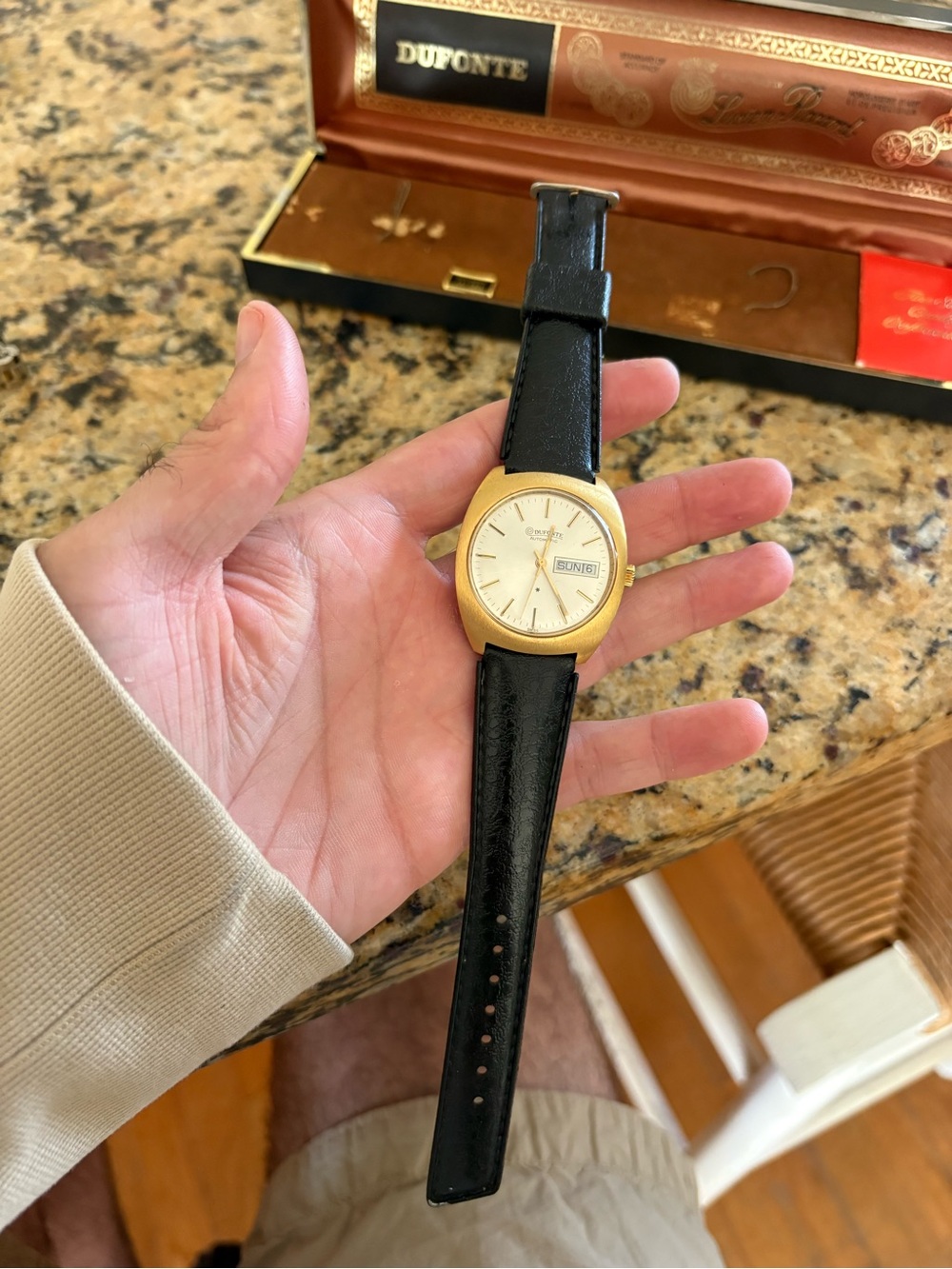 Vintage DUFONTE Lucien Piccard Automatic Day Date Watch gold tone
